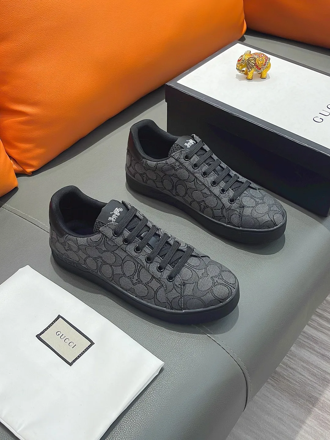 Men's shoes GUCCI "Gucci" P400 Regular size: 38-44 (casual shoes) Product materials: Selected cowhide upper, soft sheepskin lining; original outsole.